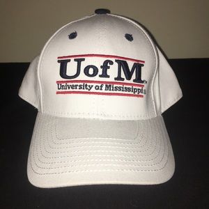 OLE MISS snapback NWT